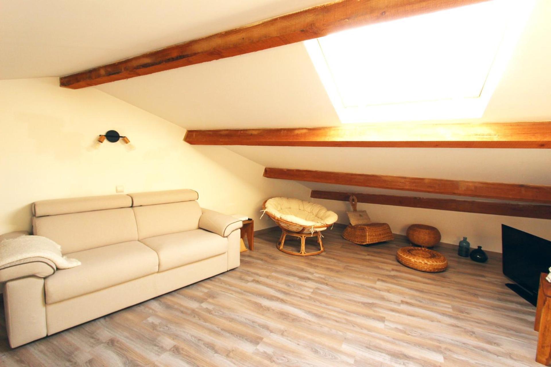 Joli Appartement Avec Balcon Au Coeur De Forcalquier Exterior photo